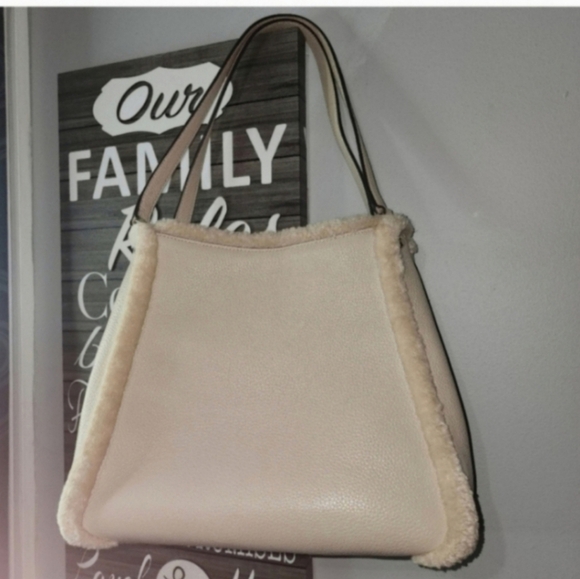 🍁🍂NWT Kate Spade Leila Medium Triple Compartment Shoulder Bag Faux Shearling - Picture 9 of 9